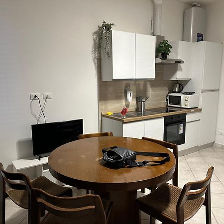 Jcube Apartments Precotto Milano מראה חיצוני תמונה